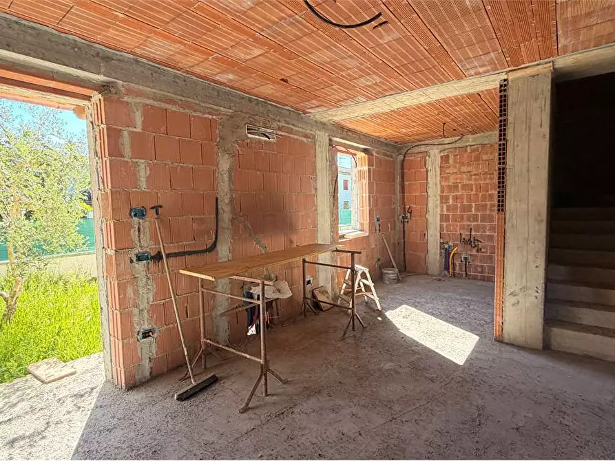 Immagine 8 di Villetta a schiera in vendita  in Camigliano a Capannori