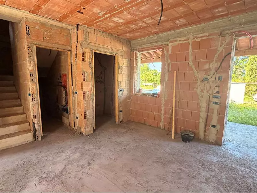 Immagine 9 di Villetta a schiera in vendita  in Camigliano a Capannori