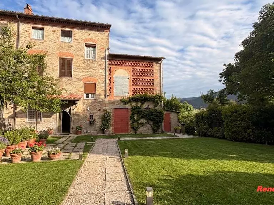 Immagine 1 di Casa bifamiliare in vendita  in via dei centoni a Capannori