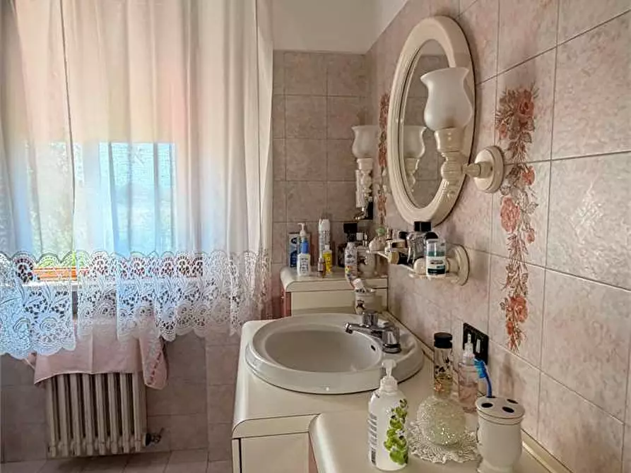 Immagine 26 di Villa in vendita  in Via dei Maionchi a Capannori