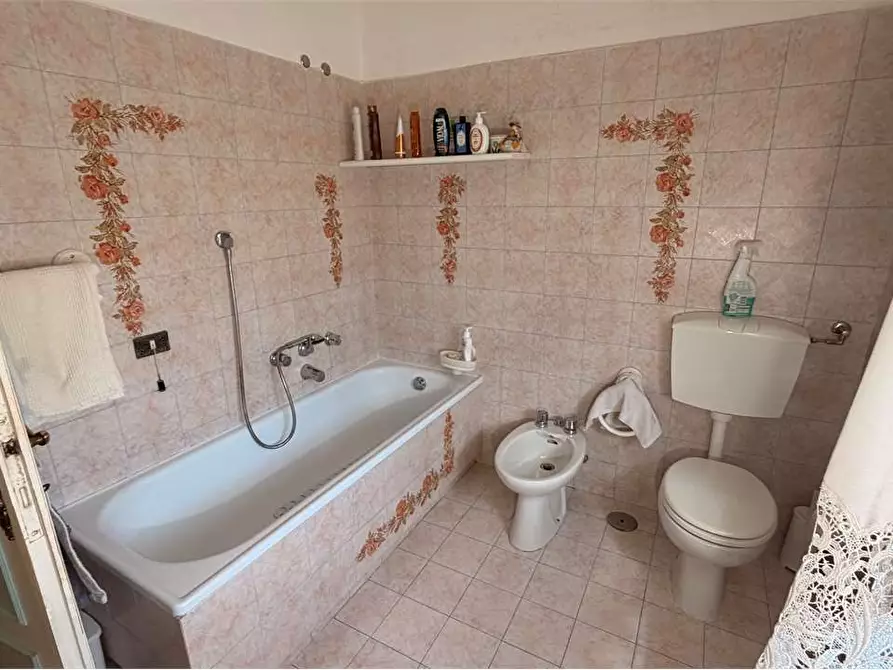 Immagine 25 di Villa in vendita  in Via dei Maionchi a Capannori
