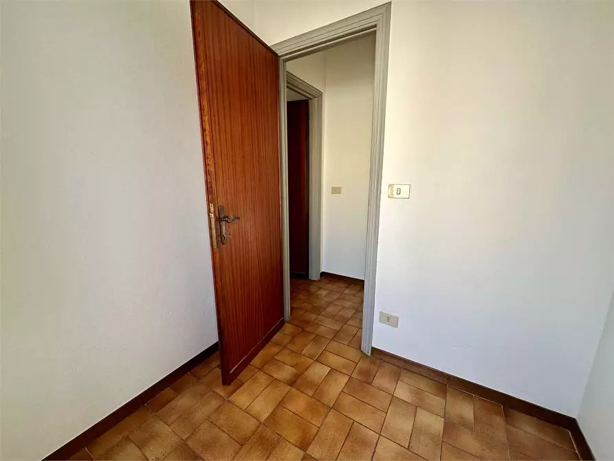 Immagine 35 di Casa bifamiliare in vendita  in via di chiasso roggi a Capannori