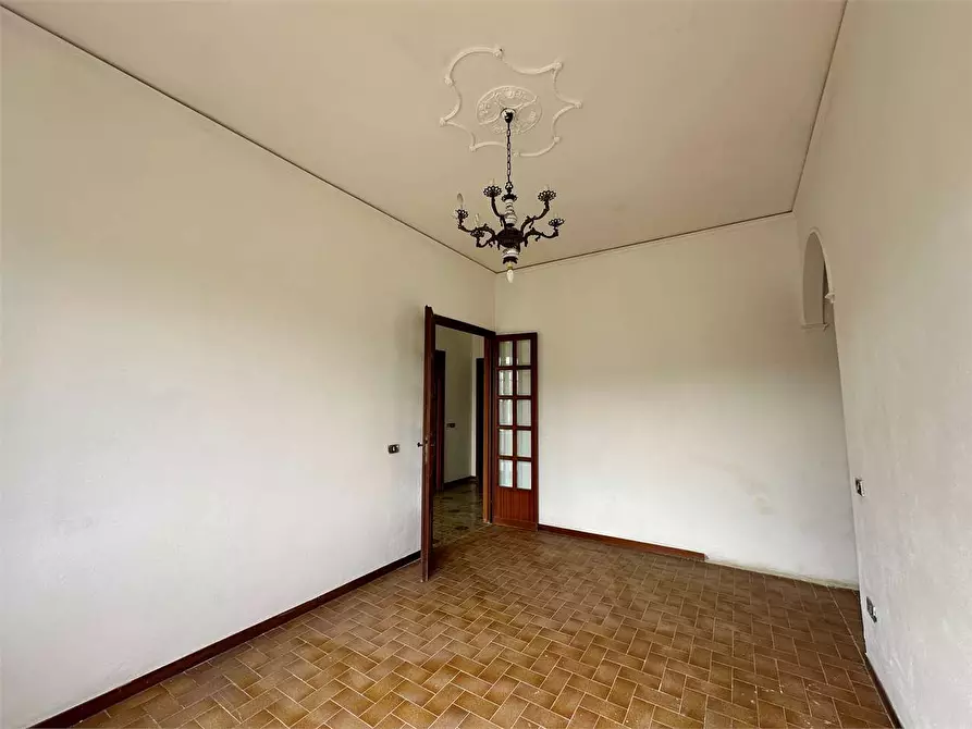 Immagine 10 di Villa in vendita  in via di pontemaggiore a Capannori