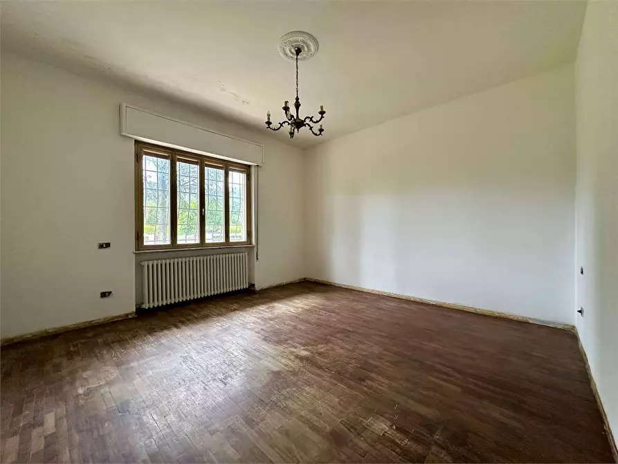 Immagine 16 di Villa in vendita  in via di pontemaggiore a Capannori