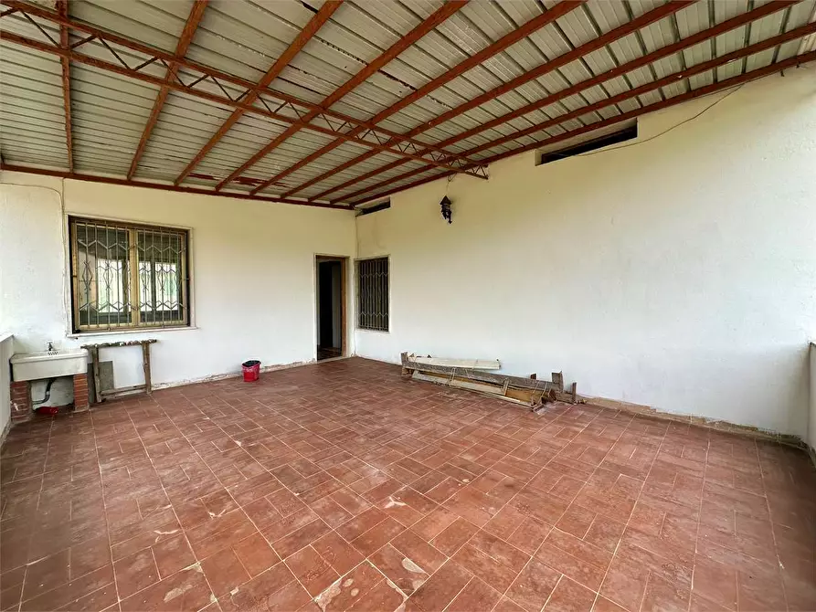 Immagine 24 di Villa in vendita  in via di pontemaggiore a Capannori