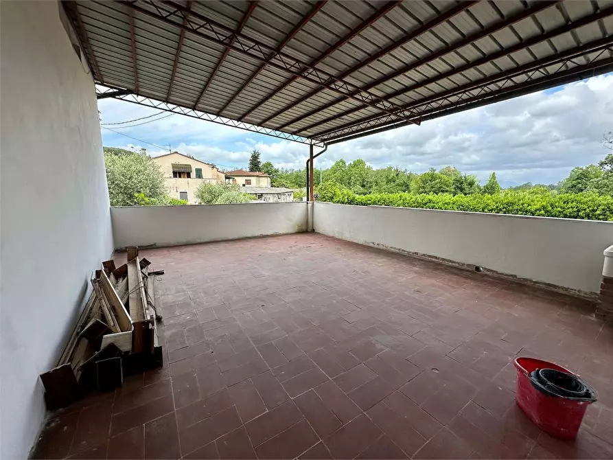 Immagine 14 di Villa in vendita  in via di pontemaggiore a Capannori
