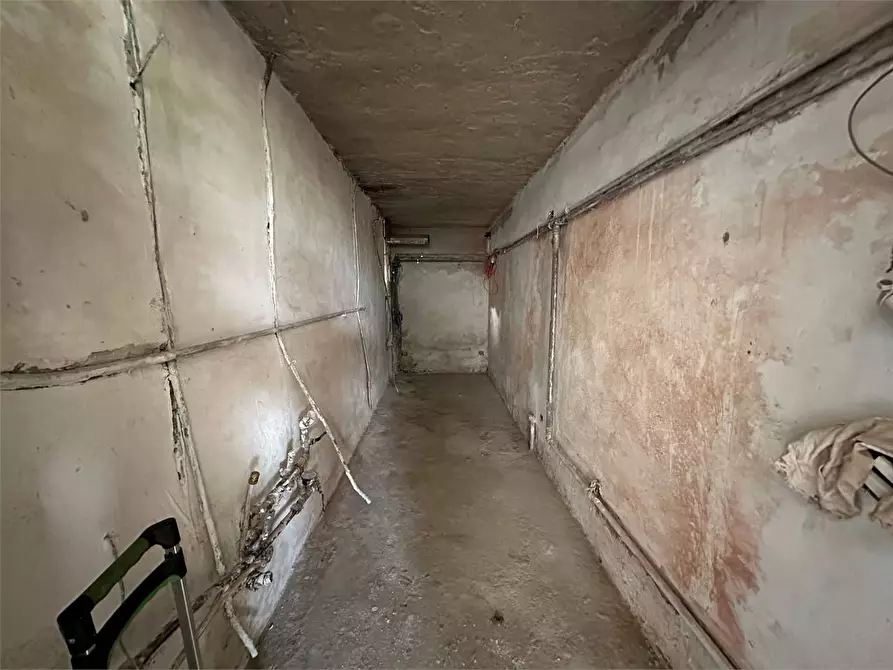 Immagine 33 di Villa in vendita  in via di pontemaggiore a Capannori