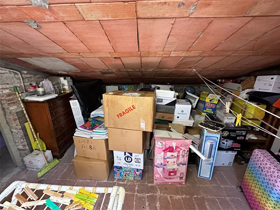 Immagine 30 di Casa bifamiliare in vendita  in via delle ville a Capannori