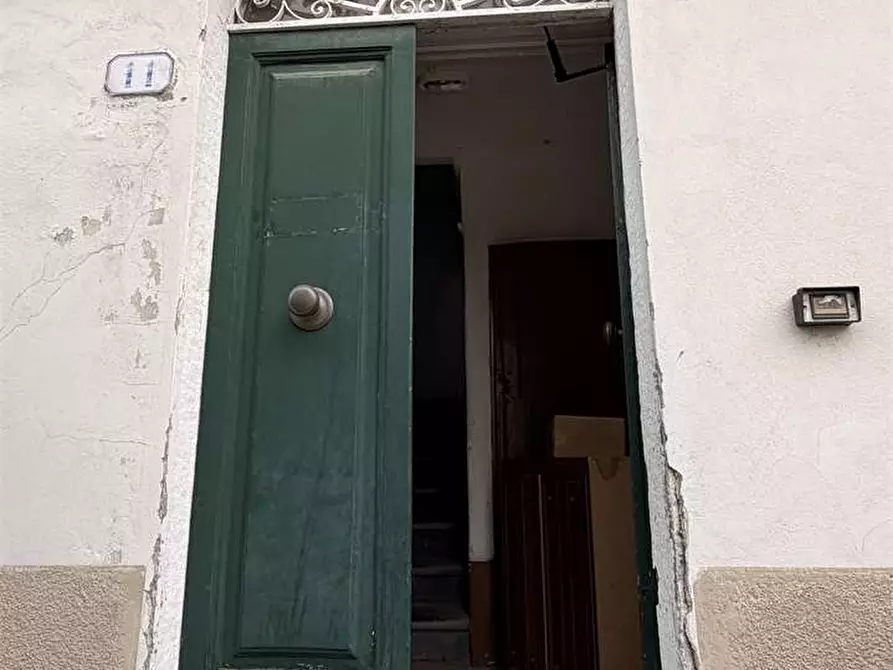 Immagine 10 di Stabile in vendita  in san marco a Lucca