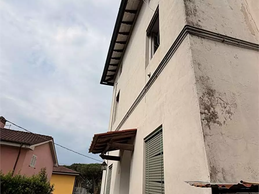 Immagine 12 di Stabile in vendita  in san marco a Lucca