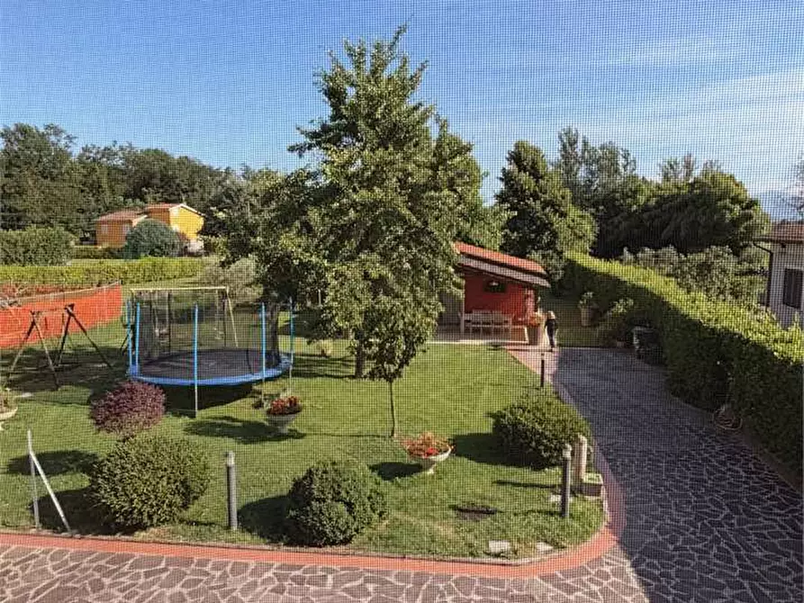 Immagine 52 di Casa bifamiliare in vendita  in via delle ville a Capannori