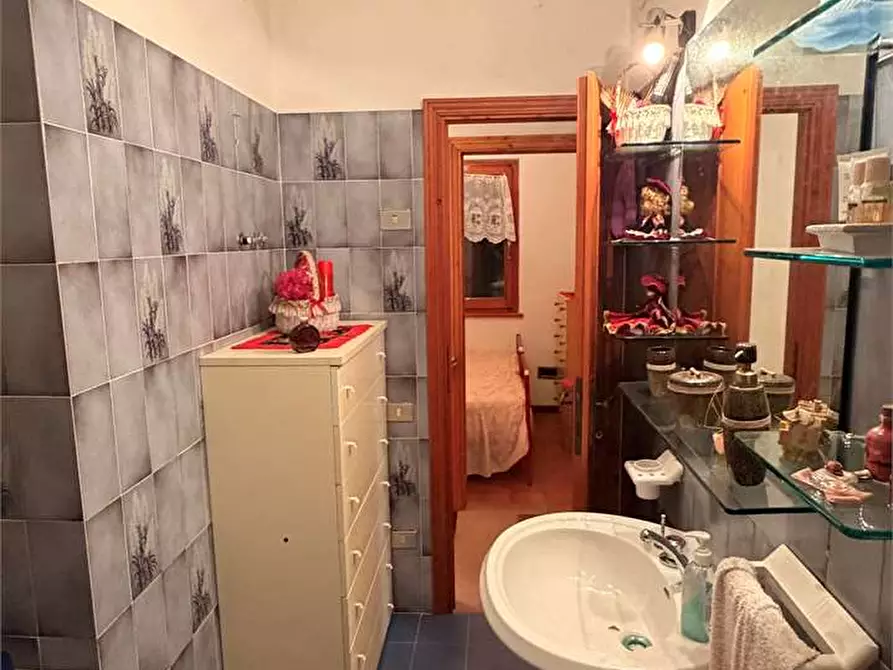 Immagine 18 di Rustico / casale in vendita  in via del brennero a Abetone Cutigliano