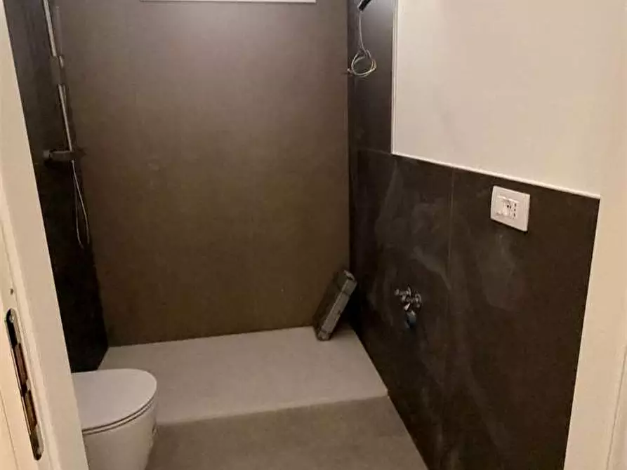 Immagine 5 di Casa indipendente in vendita  a Lucca