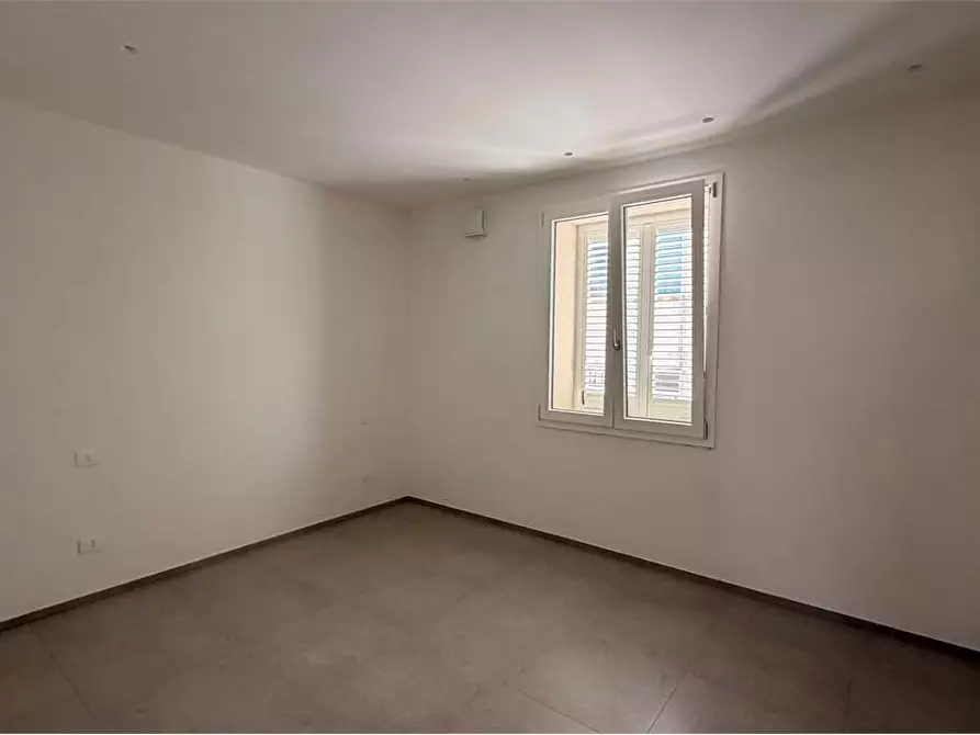 Immagine 2 di Casa indipendente in vendita  a Lucca