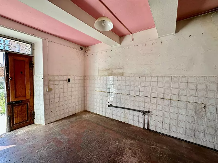 Immagine 8 di Porzione di casa in vendita  in via delle ville 493 a Capannori