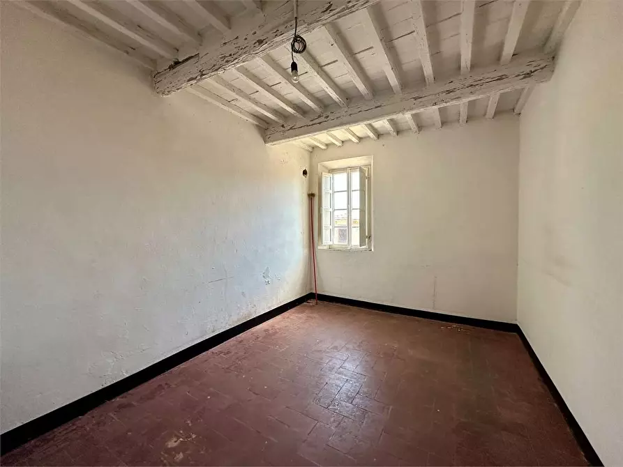 Immagine 15 di Porzione di casa in vendita  in via delle ville 493 a Capannori
