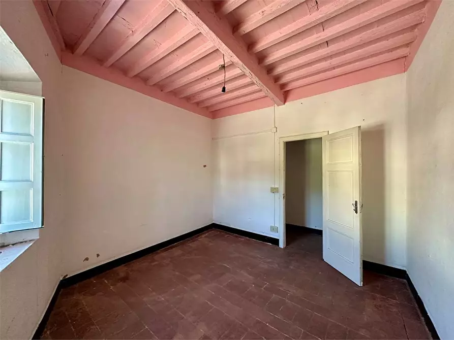 Immagine 23 di Porzione di casa in vendita  in via delle ville 493 a Capannori