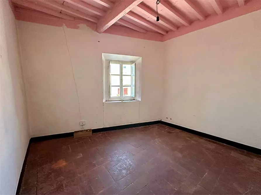 Immagine 24 di Porzione di casa in vendita  in via delle ville 493 a Capannori