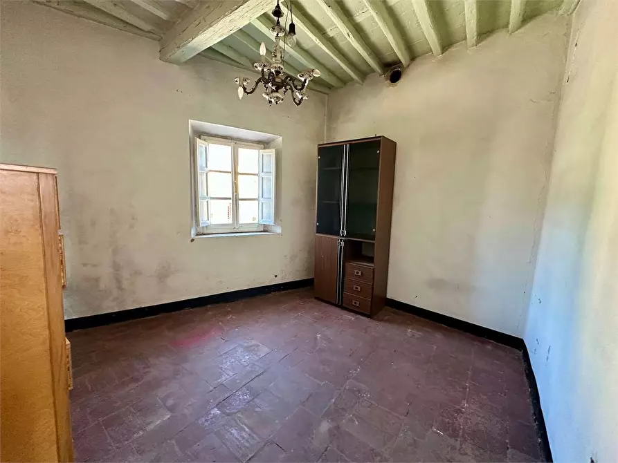 Immagine 32 di Porzione di casa in vendita  in via delle ville 493 a Capannori
