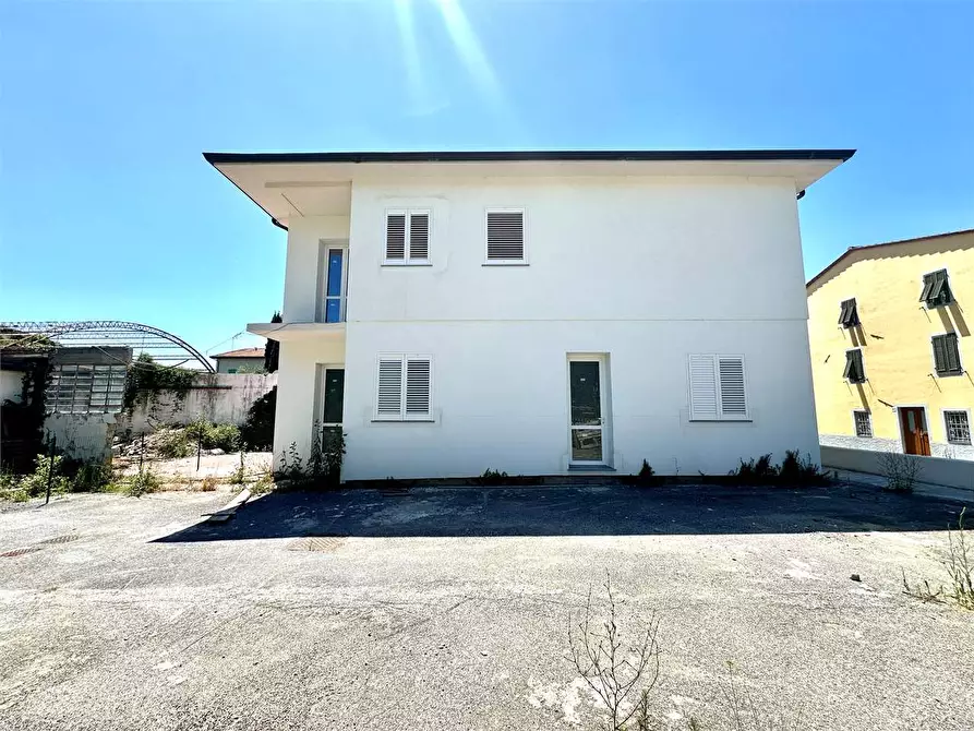 Immagine 2 di Appartamento in vendita  in via delle Ville 493 a Capannori