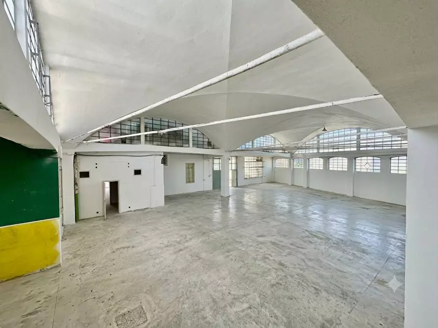 Immagine 2 di Magazzino in affitto  in VIA PESCIATINA a Lucca