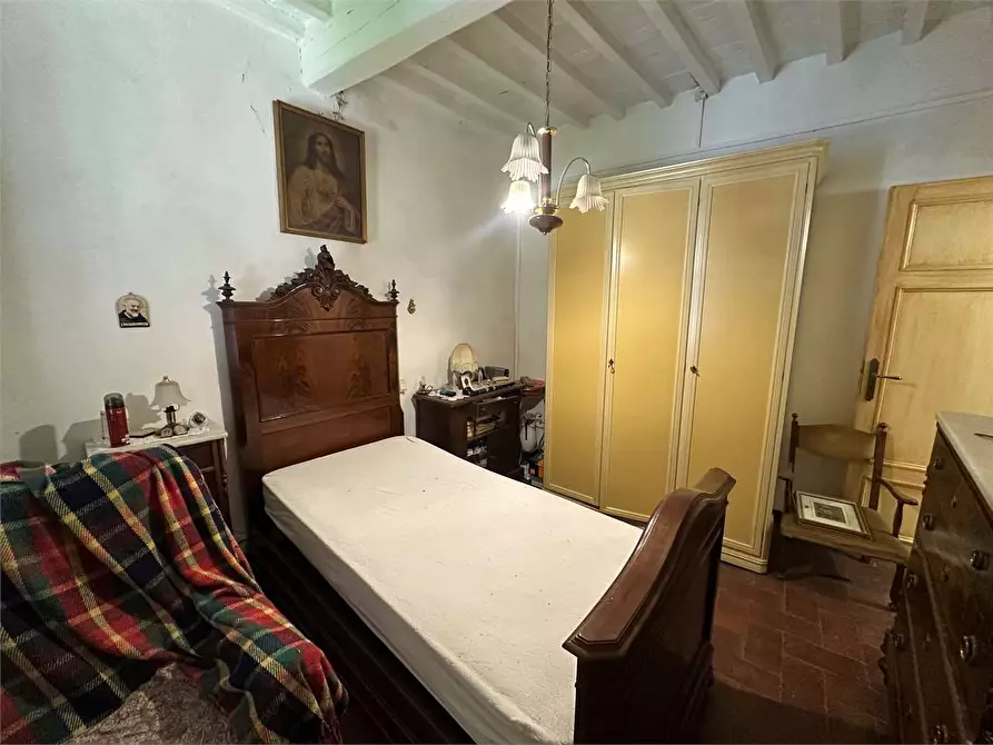 Immagine 14 di Porzione di casa in vendita  in via delle ville 493 a Capannori