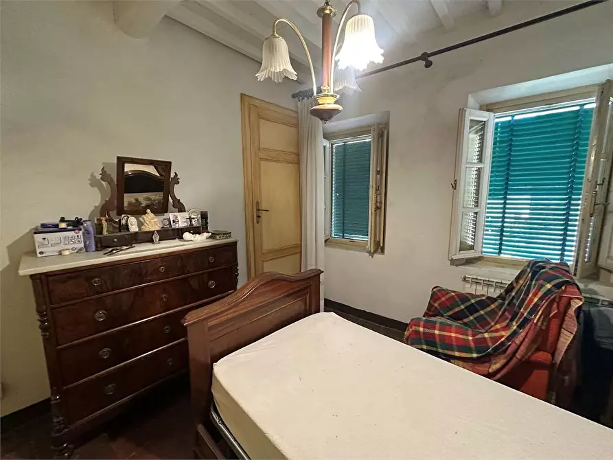 Immagine 15 di Porzione di casa in vendita  in via delle ville 493 a Capannori