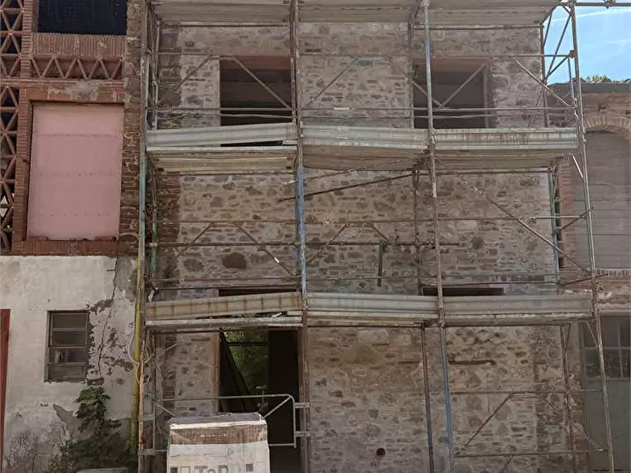 Immagine 2 di Porzione di casa in vendita  in segromigno a Capannori