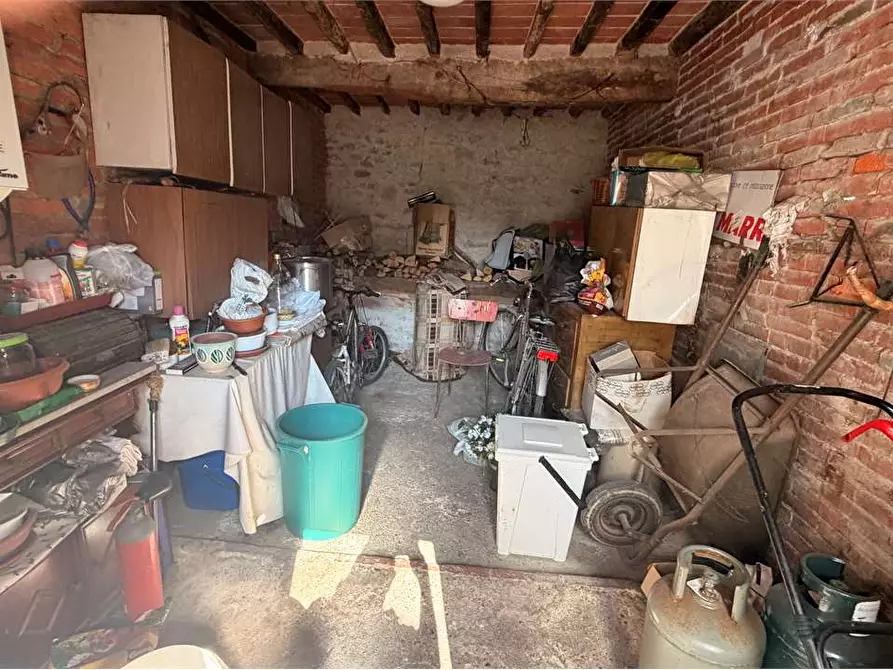 Immagine 14 di Porzione di casa in vendita  in via delle ville 493 a Capannori