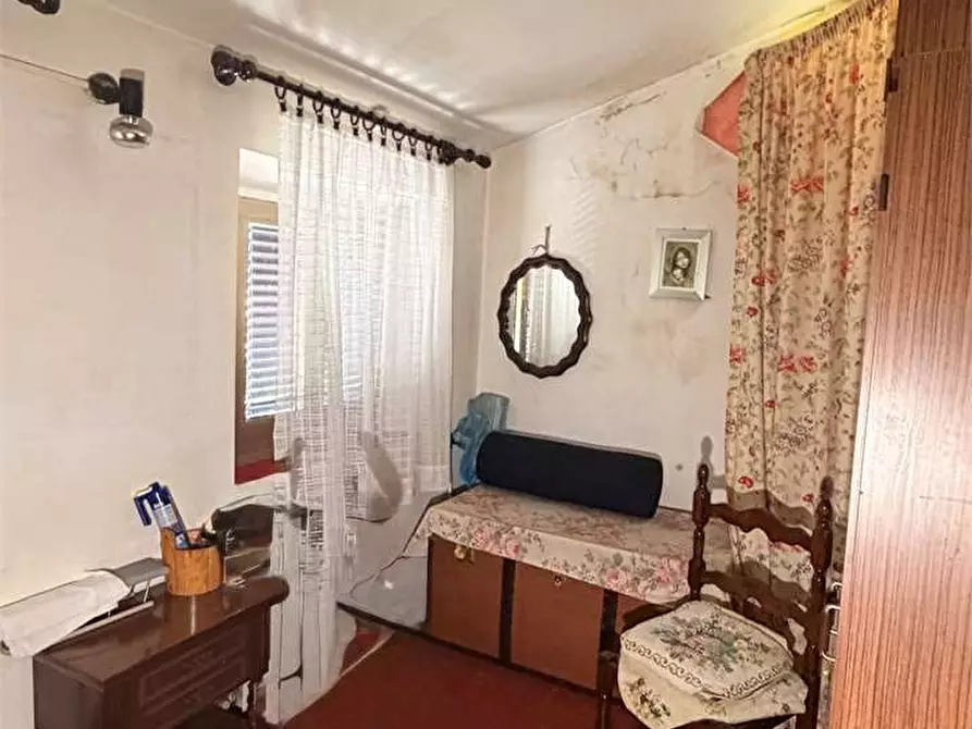Immagine 11 di Porzione di casa in vendita  in via delle ville 493 a Capannori