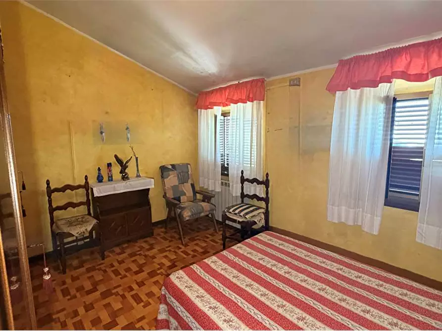 Immagine 9 di Porzione di casa in vendita  in via delle ville 493 a Capannori