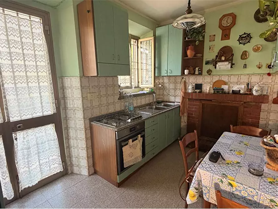 Immagine 3 di Porzione di casa in vendita  in via delle ville 493 a Capannori
