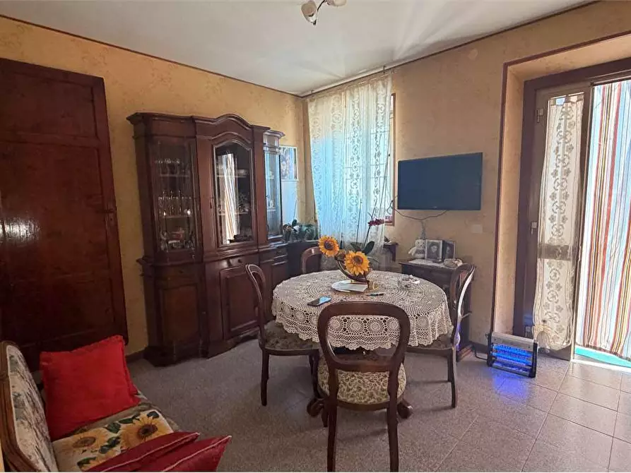 Immagine 1 di Porzione di casa in vendita  in via delle ville 493 a Capannori