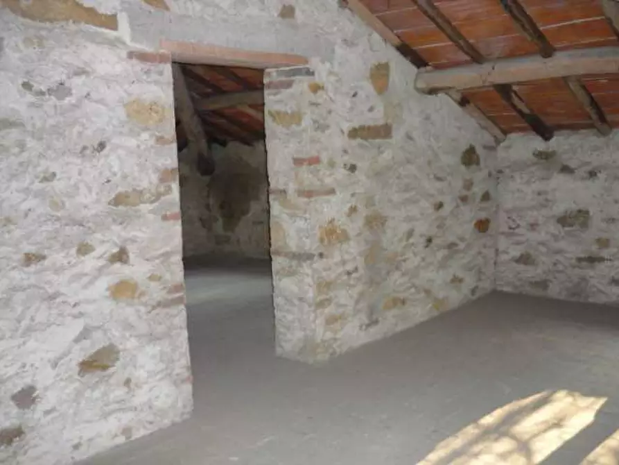 Immagine 6 di Villa in vendita  in via della pieve a Capannori