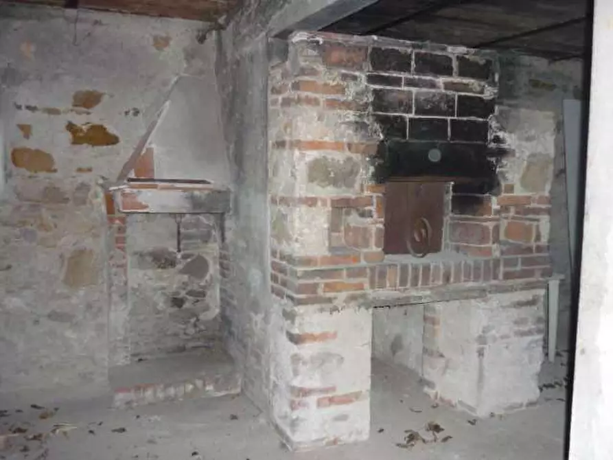 Immagine 7 di Villa in vendita  in via della pieve a Capannori