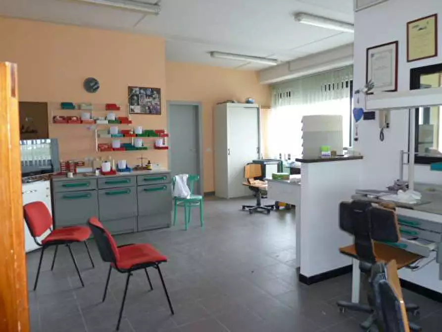 Immagine 3 di Ufficio in vendita  in porcari a Porcari