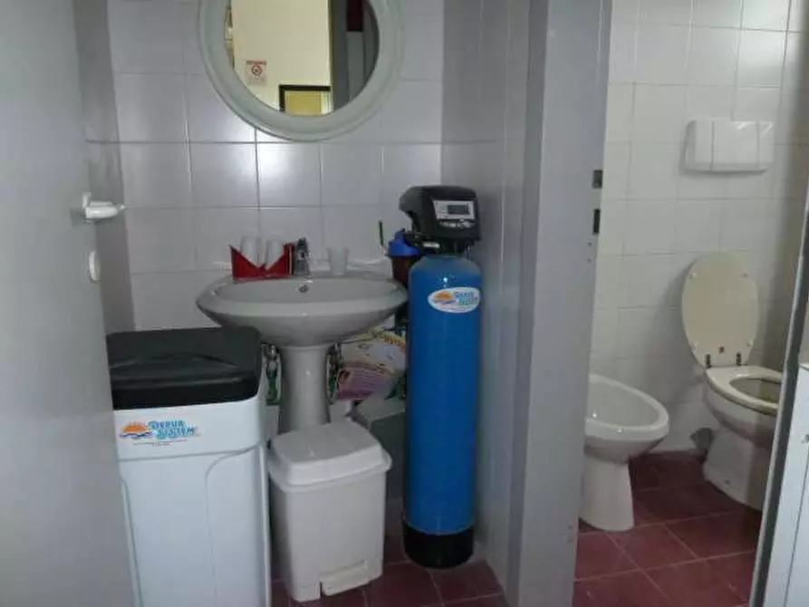 Immagine 5 di Ufficio in vendita  in porcari a Porcari