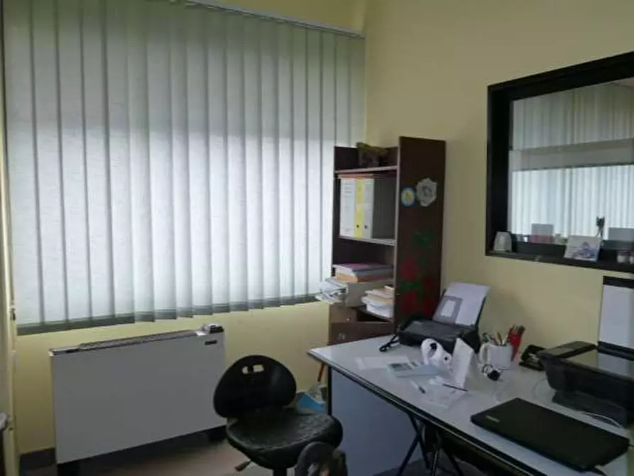Immagine 7 di Ufficio in vendita  in porcari a Porcari
