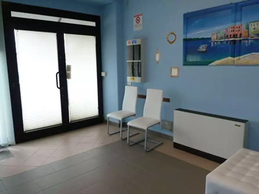 Immagine 11 di Ufficio in vendita  in porcari a Porcari