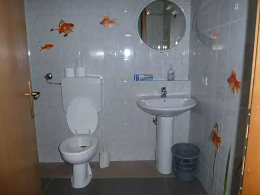 Immagine 13 di Ufficio in vendita  in porcari a Porcari