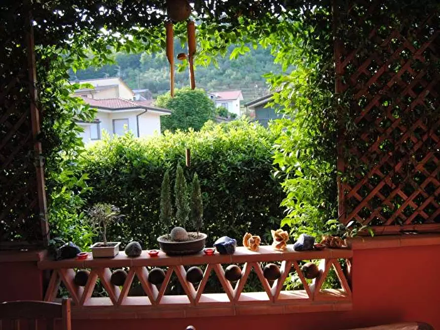 Immagine 21 di Casa indipendente in vendita  in bozzano a Massarosa