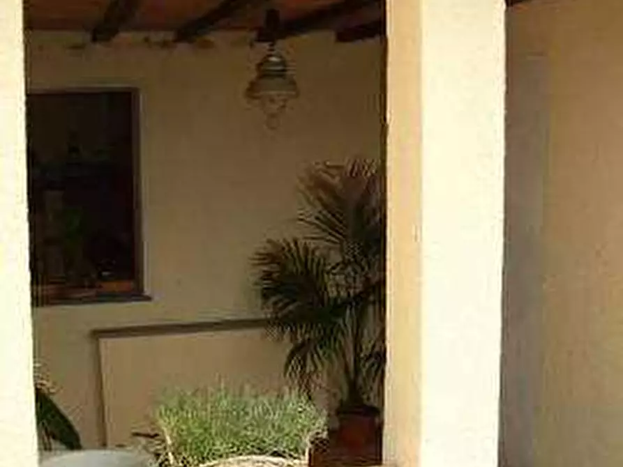 Immagine 8 di Porzione di casa in vendita  in strettoia a Pietrasanta