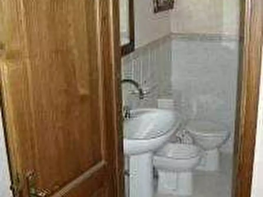 Immagine 19 di Porzione di casa in vendita  in strettoia a Pietrasanta