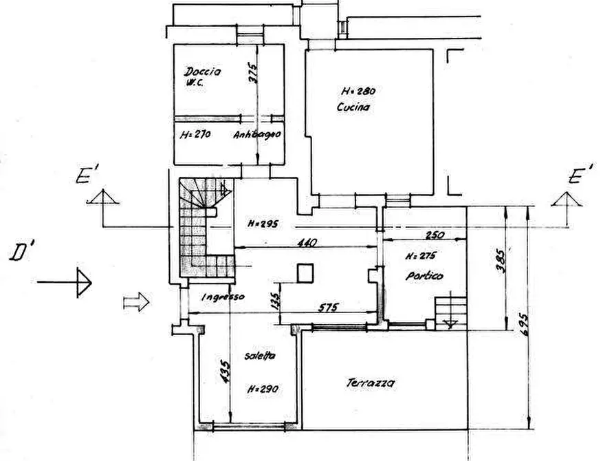Immagine 21 di Porzione di casa in vendita  in strettoia a Pietrasanta