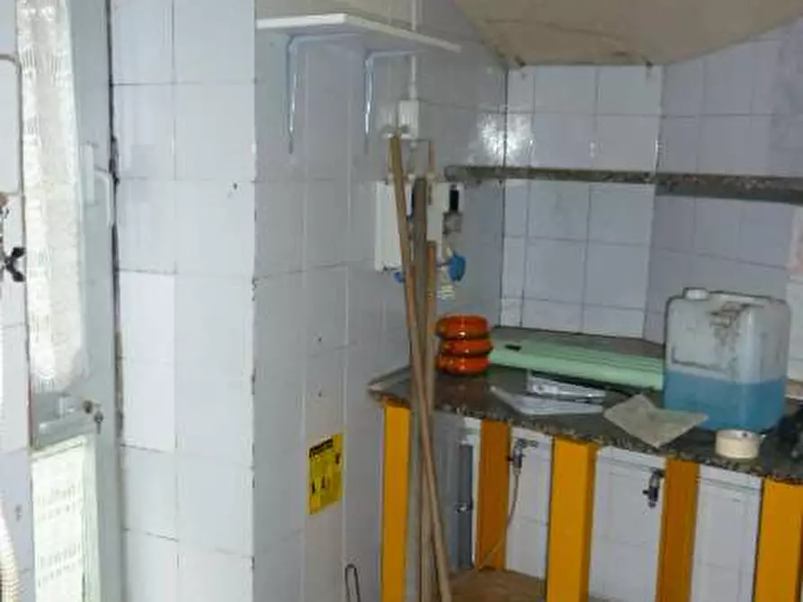 Immagine 7 di Negozio in vendita  in capannori a Capannori