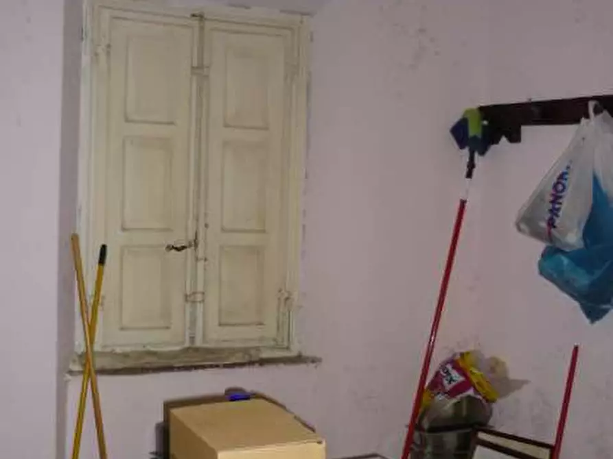 Immagine 12 di Negozio in vendita  in capannori a Capannori