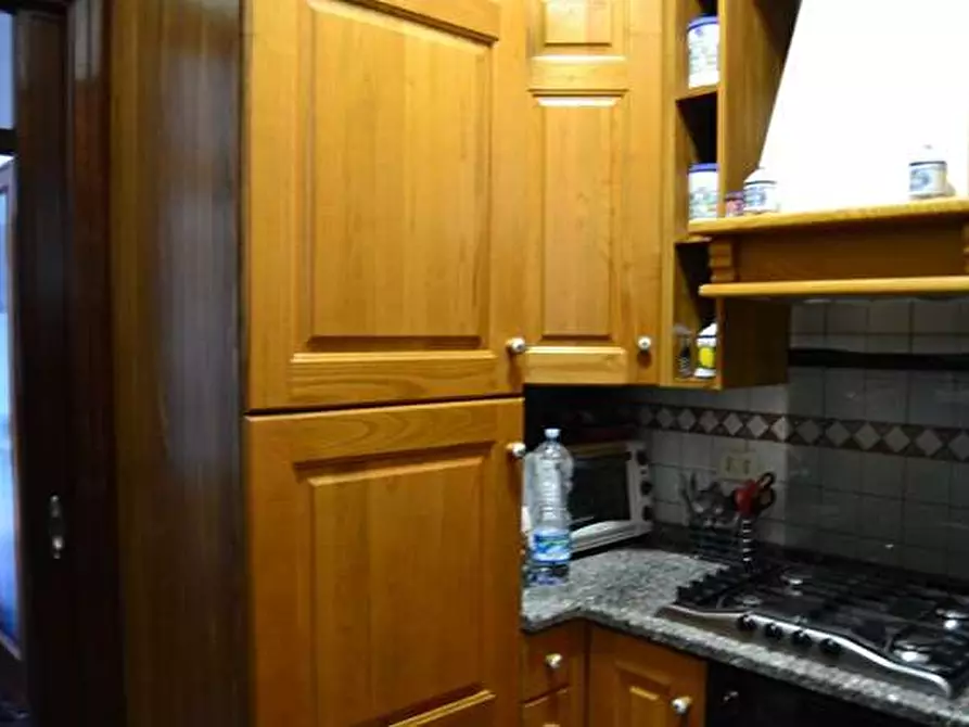 Immagine 5 di Appartamento in vendita  in lido di camaiore a Camaiore