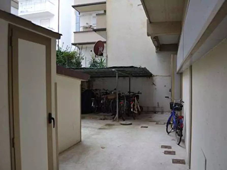 Immagine 22 di Appartamento in vendita  in lido di camaiore a Camaiore