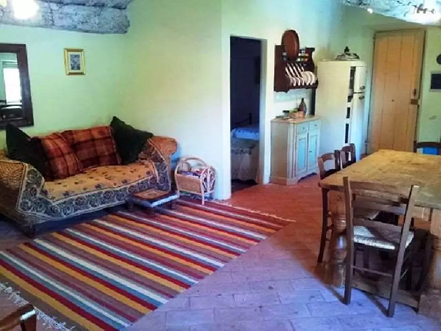 Immagine 3 di Appartamento in vendita  in lucca a Lucca