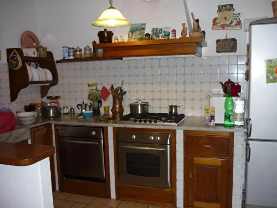 Immagine 6 di Porzione di casa in vendita  in Colle di Compito a Capannori